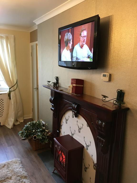 123V Tillicoultry Holiday Let Apartment Luaran gambar